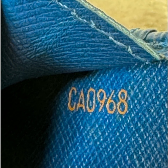 Louis Vuitton Epi Porte Bifold Long Wallet with COA - Picture 14 of 14